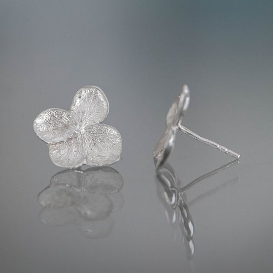 Hydrangea Studs