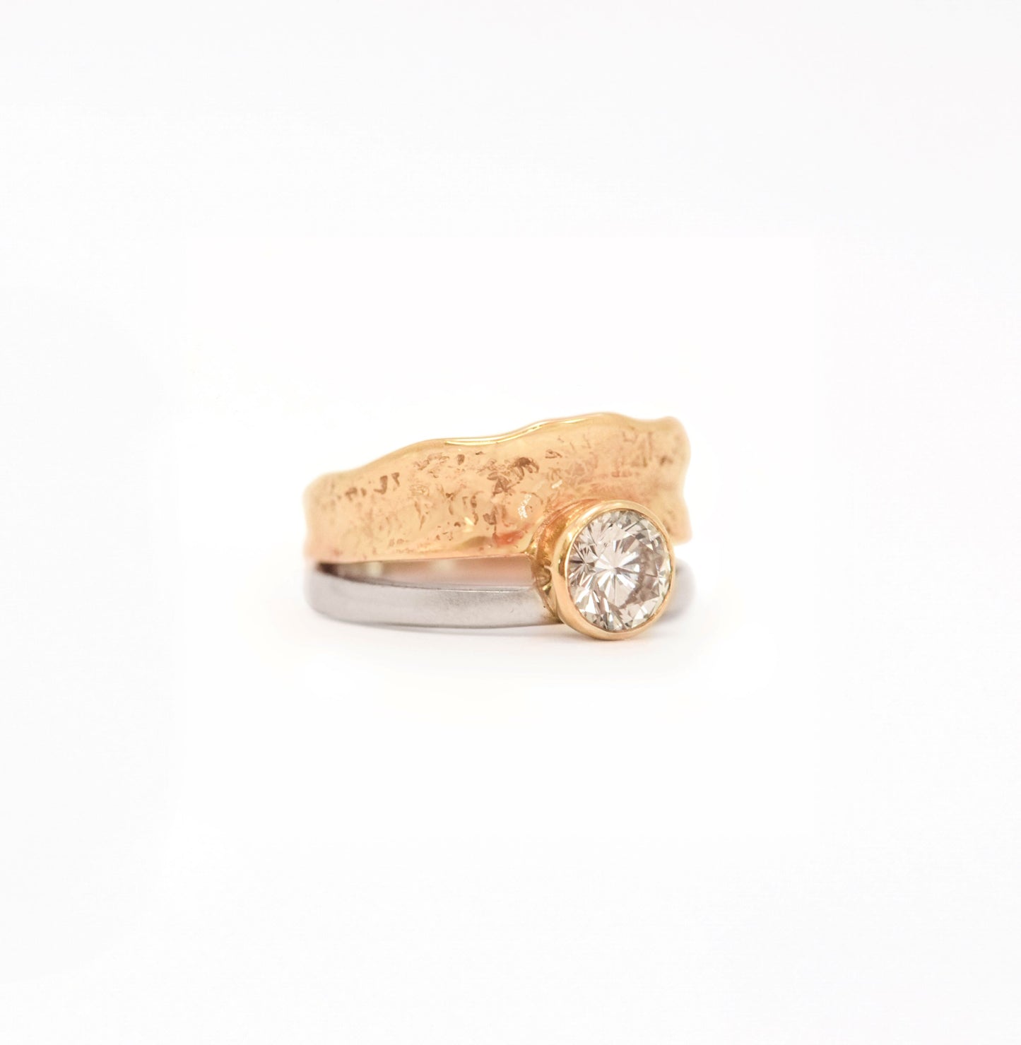 Escarpment Diamond Solitaire