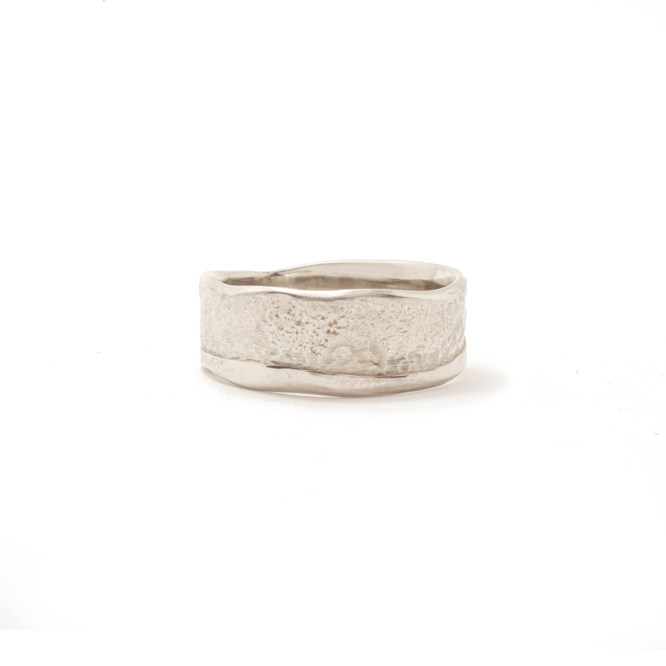 14k Rocky Shore Ring 8mm