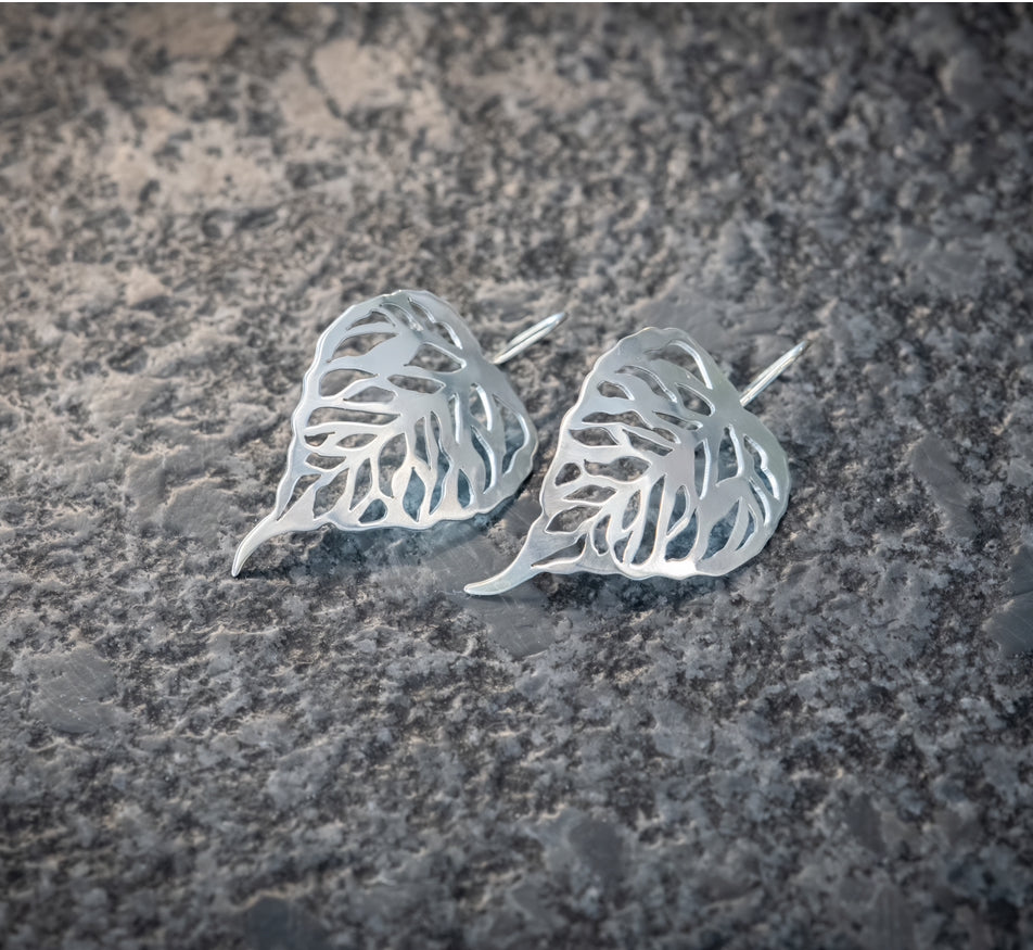 Micans Silhouette Earrings