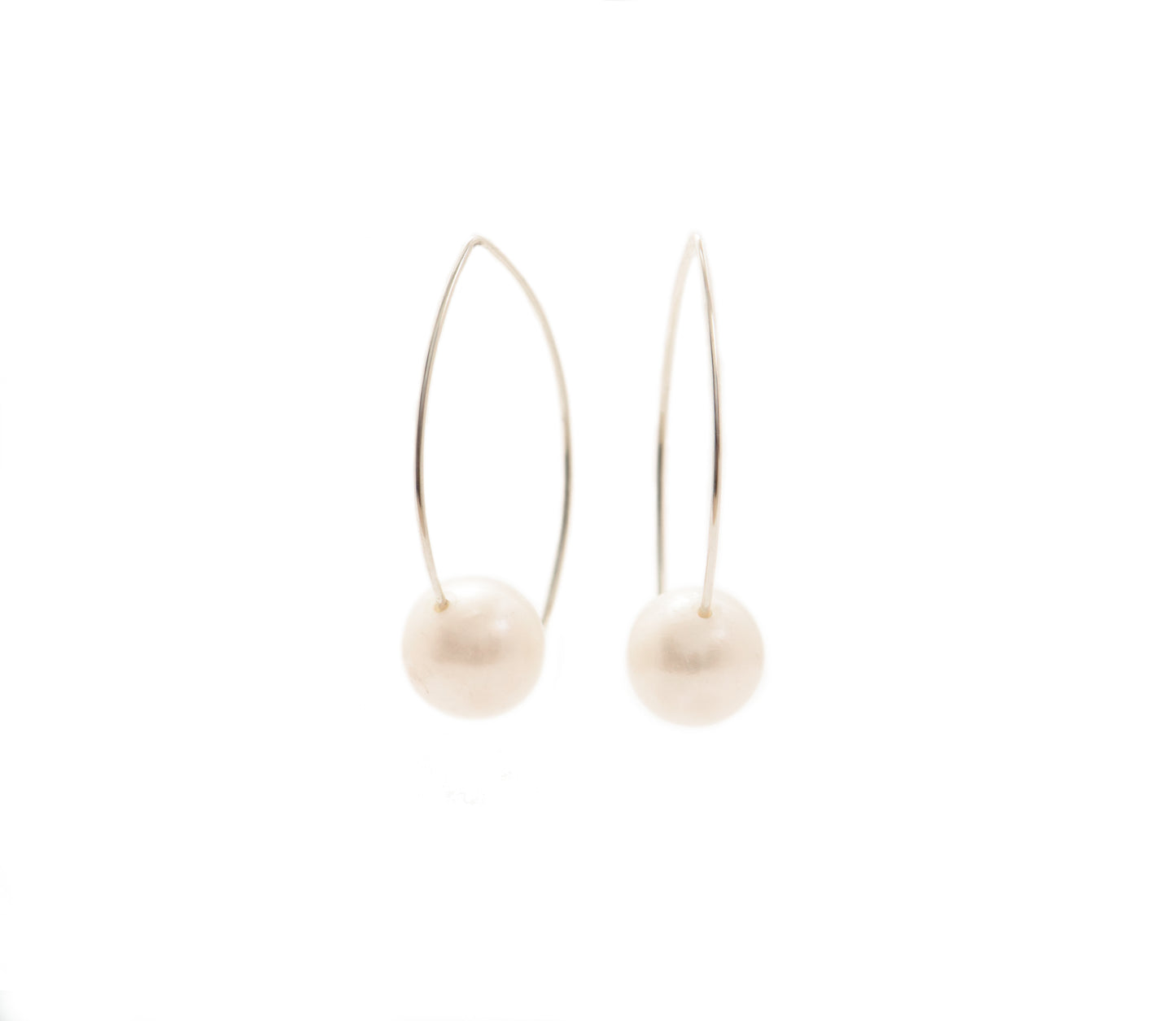 Wishbone featuring freshwater pearl