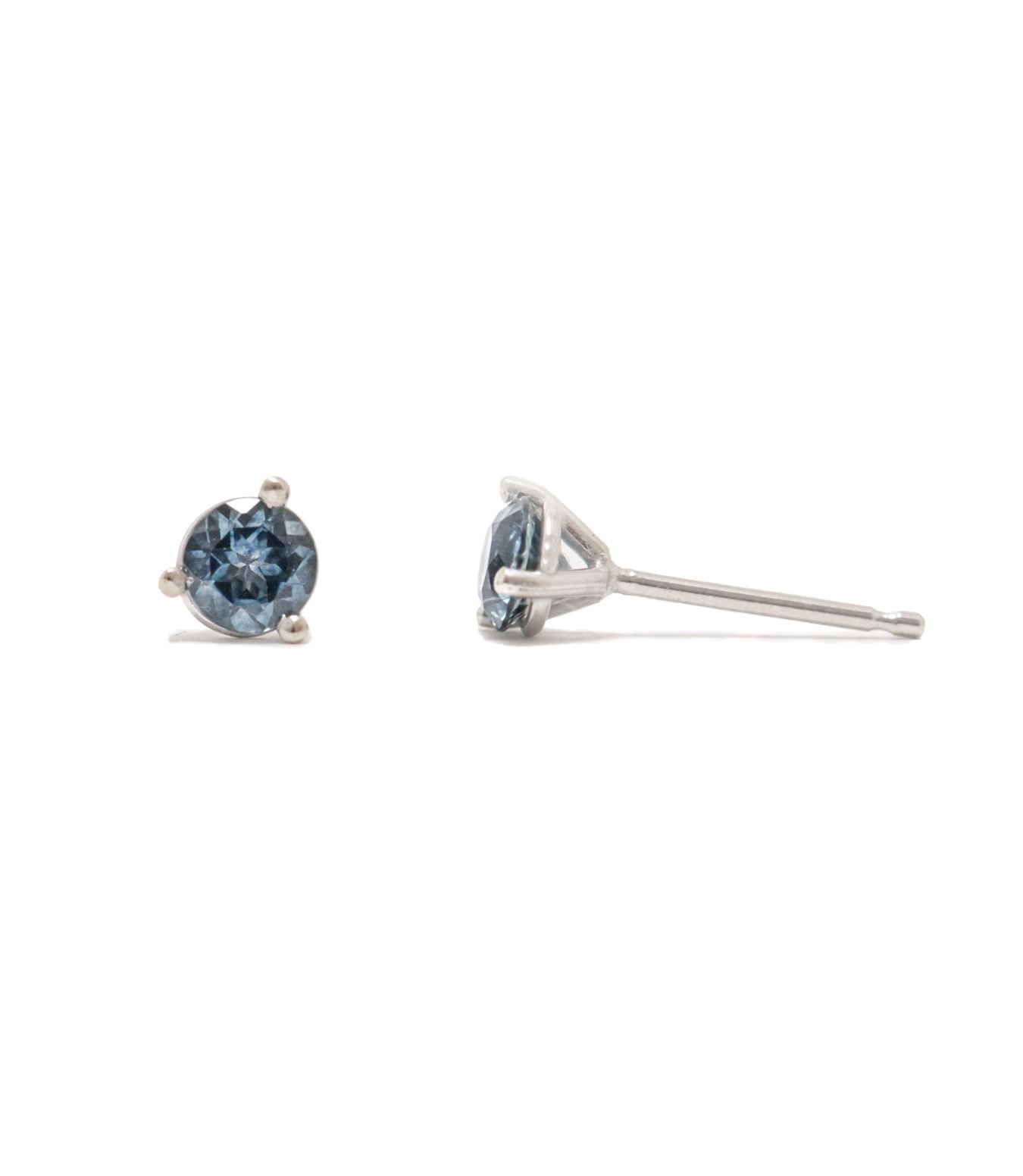 White Gold Martini Stud - 4mm Montana Sapphire