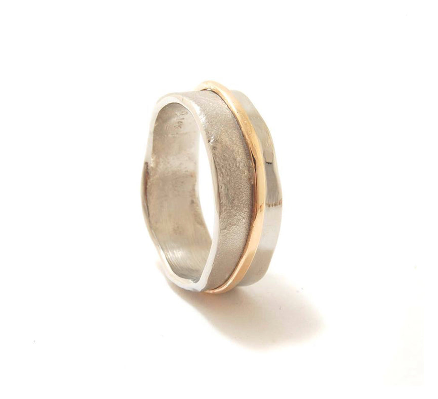 14k Layered Escarpment Ring