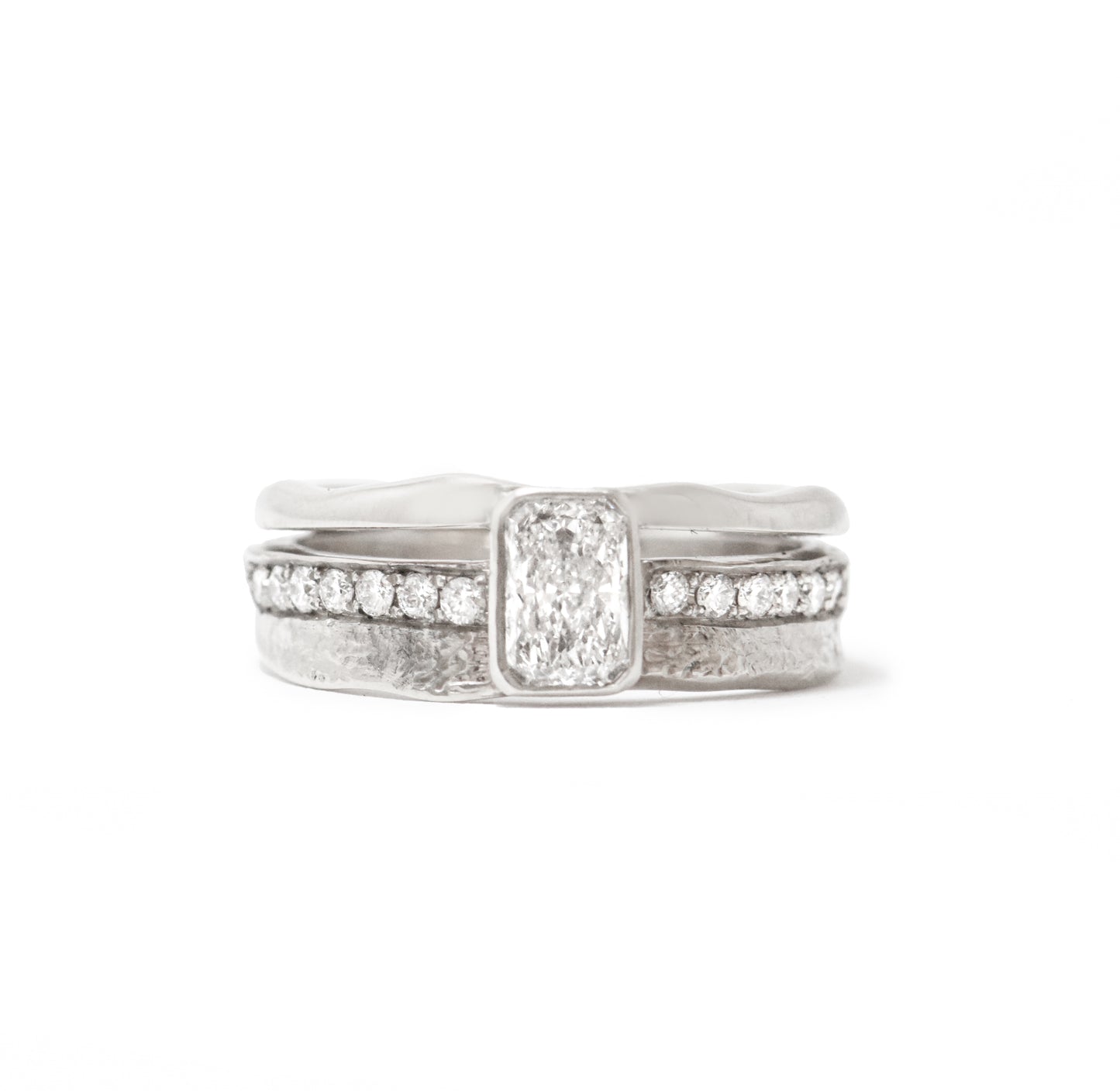 Escarpment featuring a Radiant Canadian Diamond