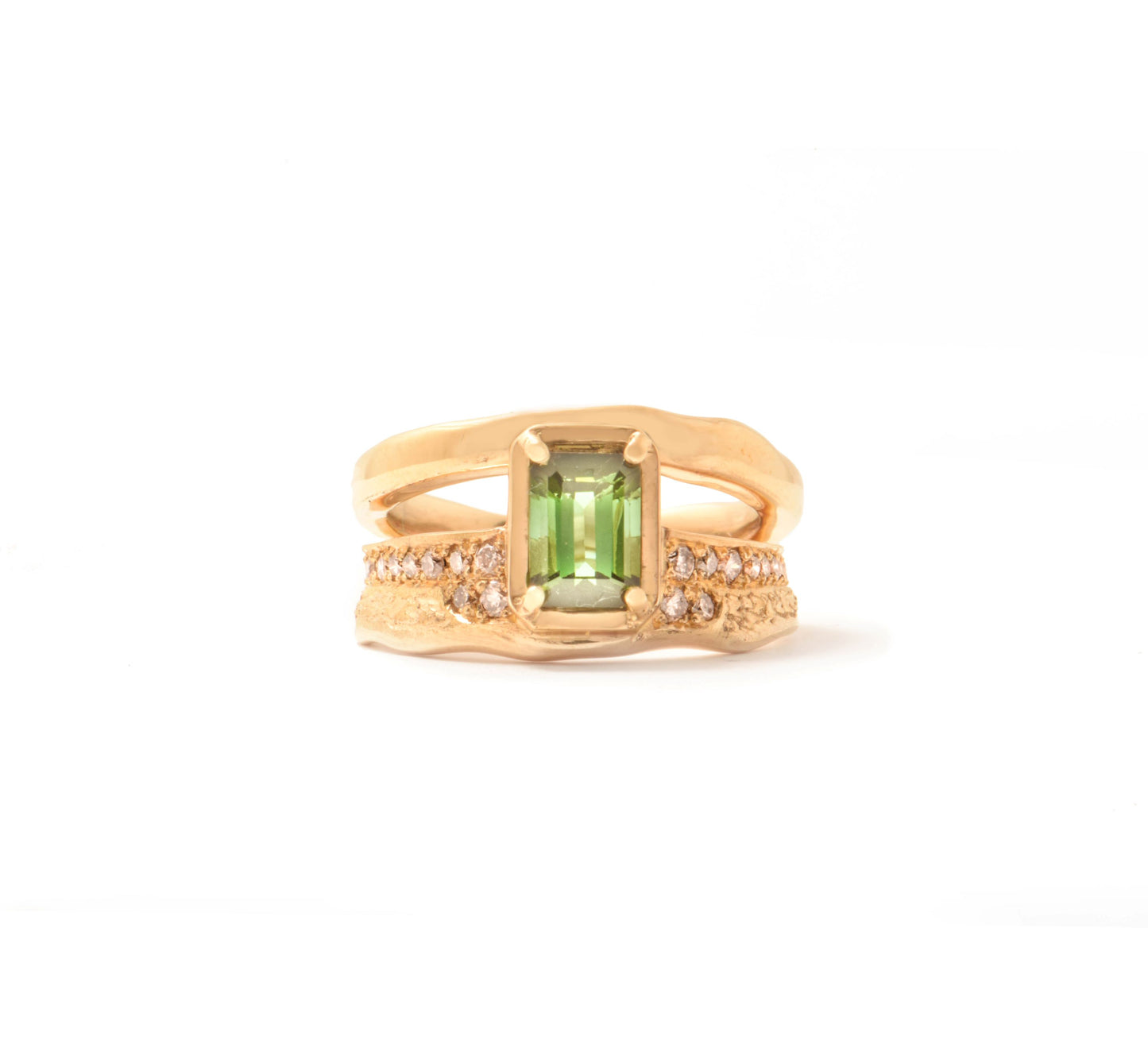 Escarpment featuring a Green Tourmaline