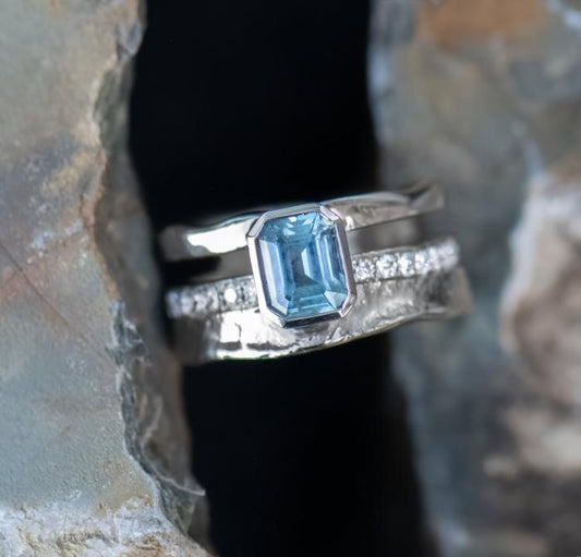 14k White Gold Bluff Escarpment Ring with 1.28ct Montana Sapphire
