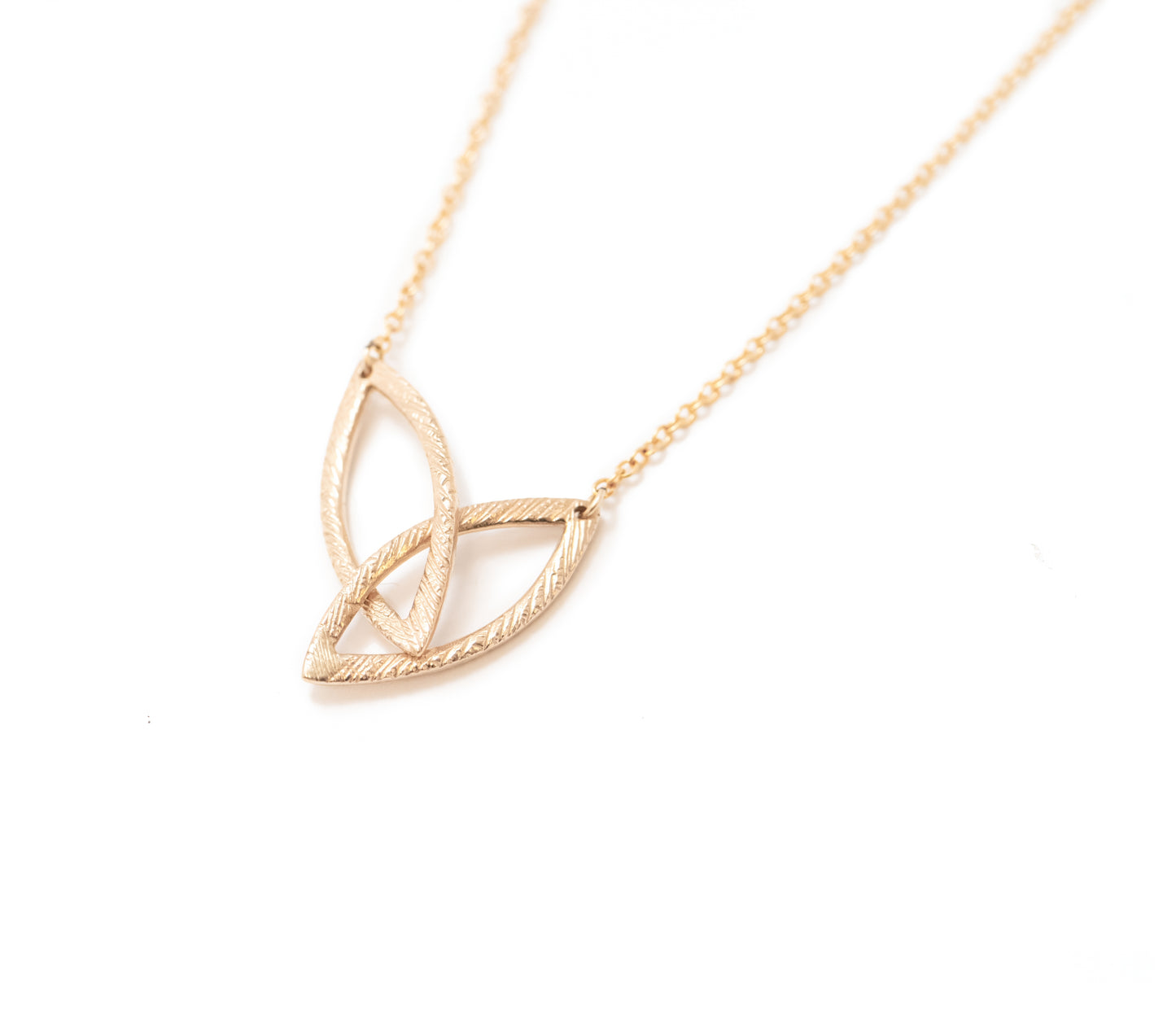 Feathered Marquise Link Necklace - 14k