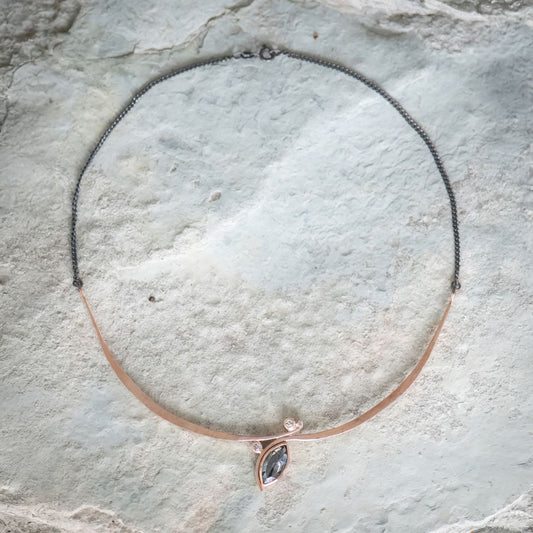 Shoreline Collar Salt + Pepper Diamond