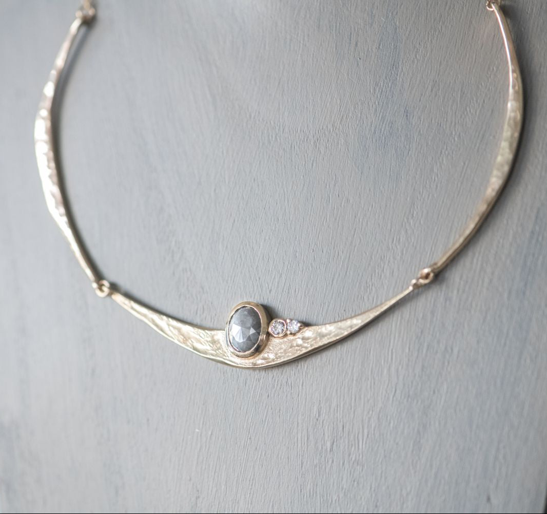 Shoeline Collar + Diamond