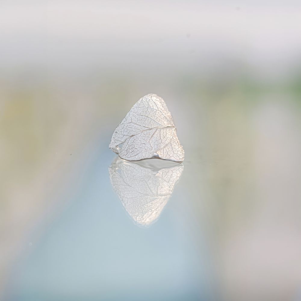 Montego Leaf Ring