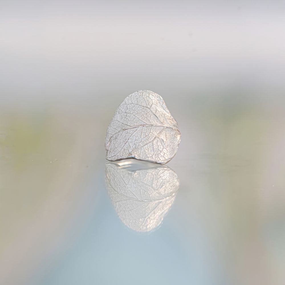 Montego Leaf Ring