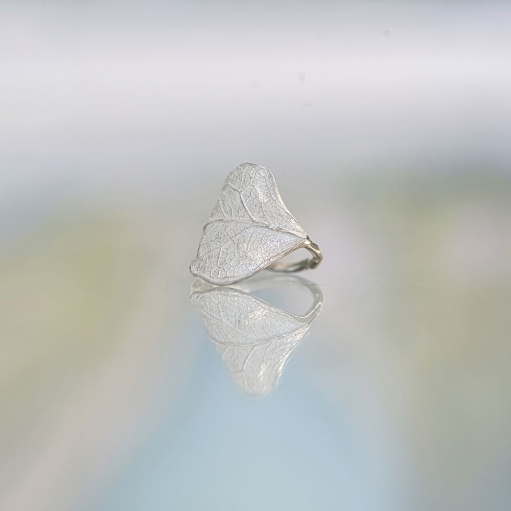 Montego Leaf Ring