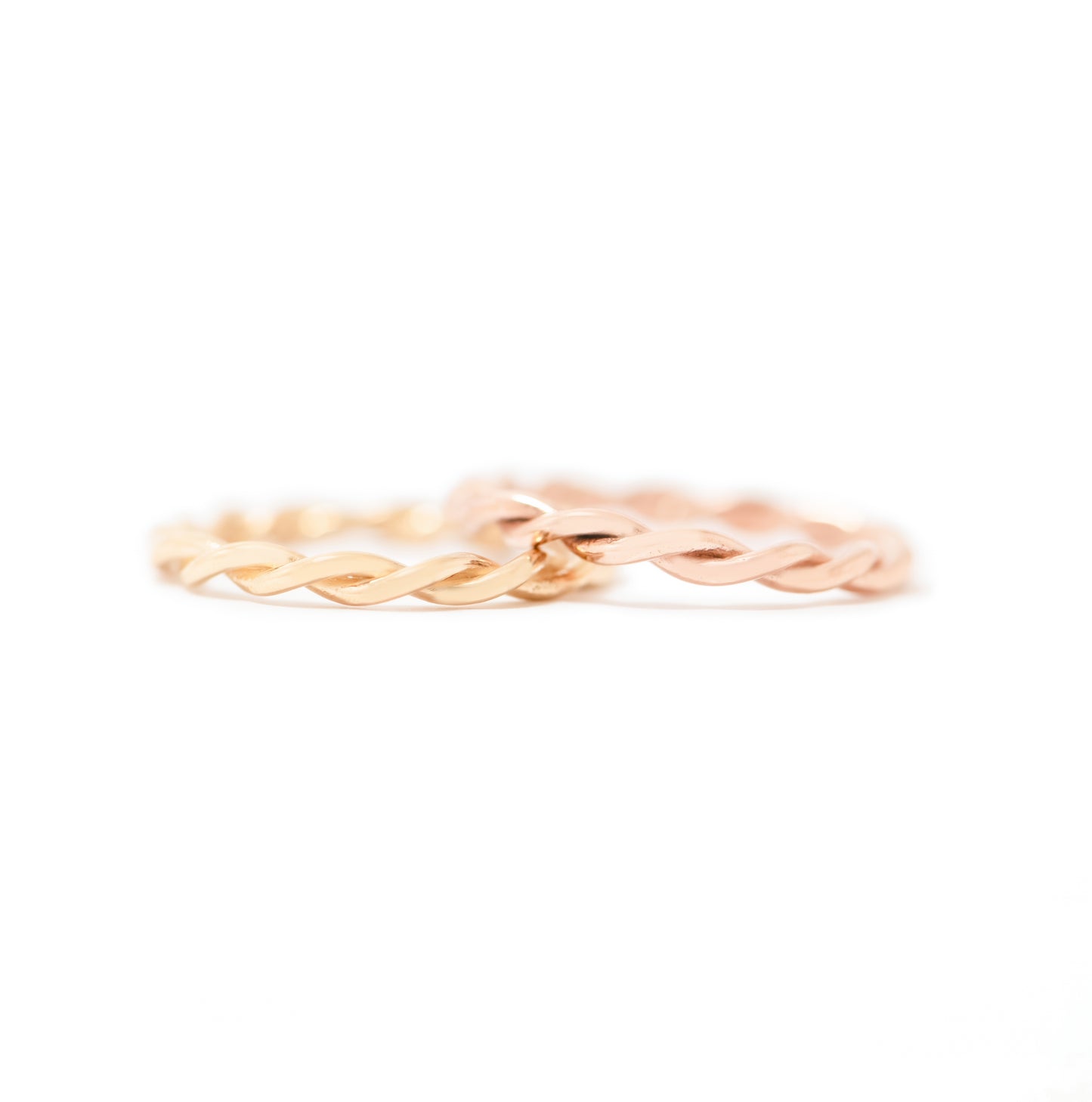 Twisted Stackable 14k