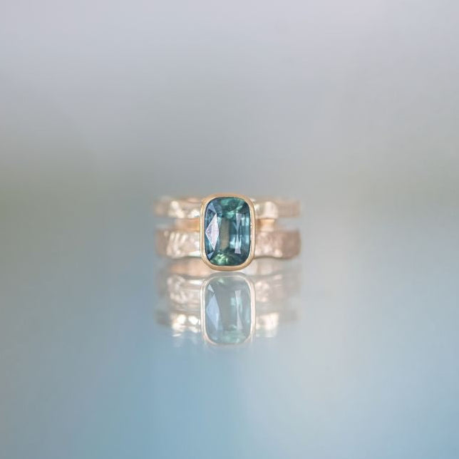 14k Riven Escarpment Sapphire