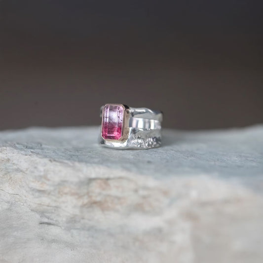 Split Escarpment Ring featuring Tourmaline