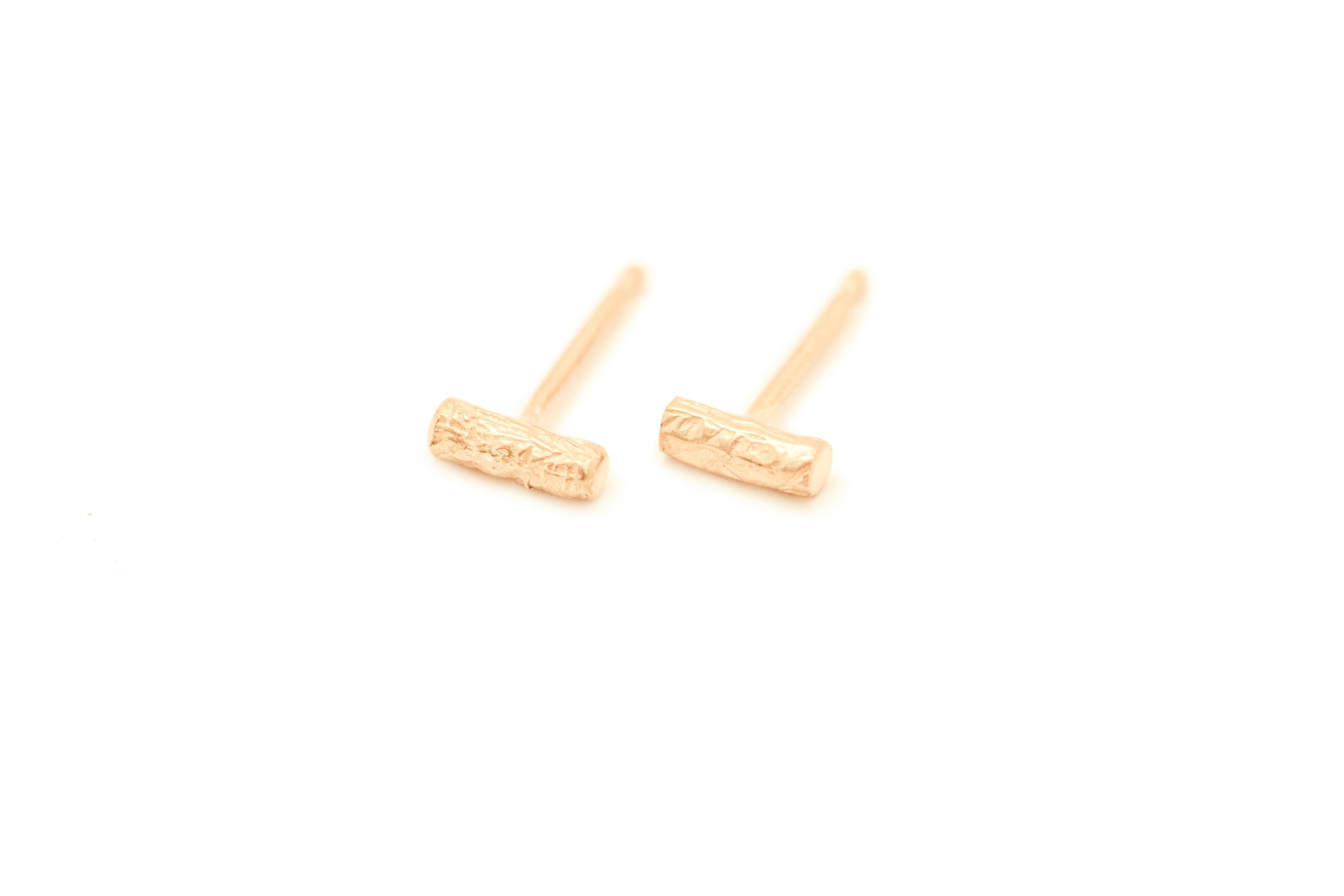 5mm Feathered Bar Stud