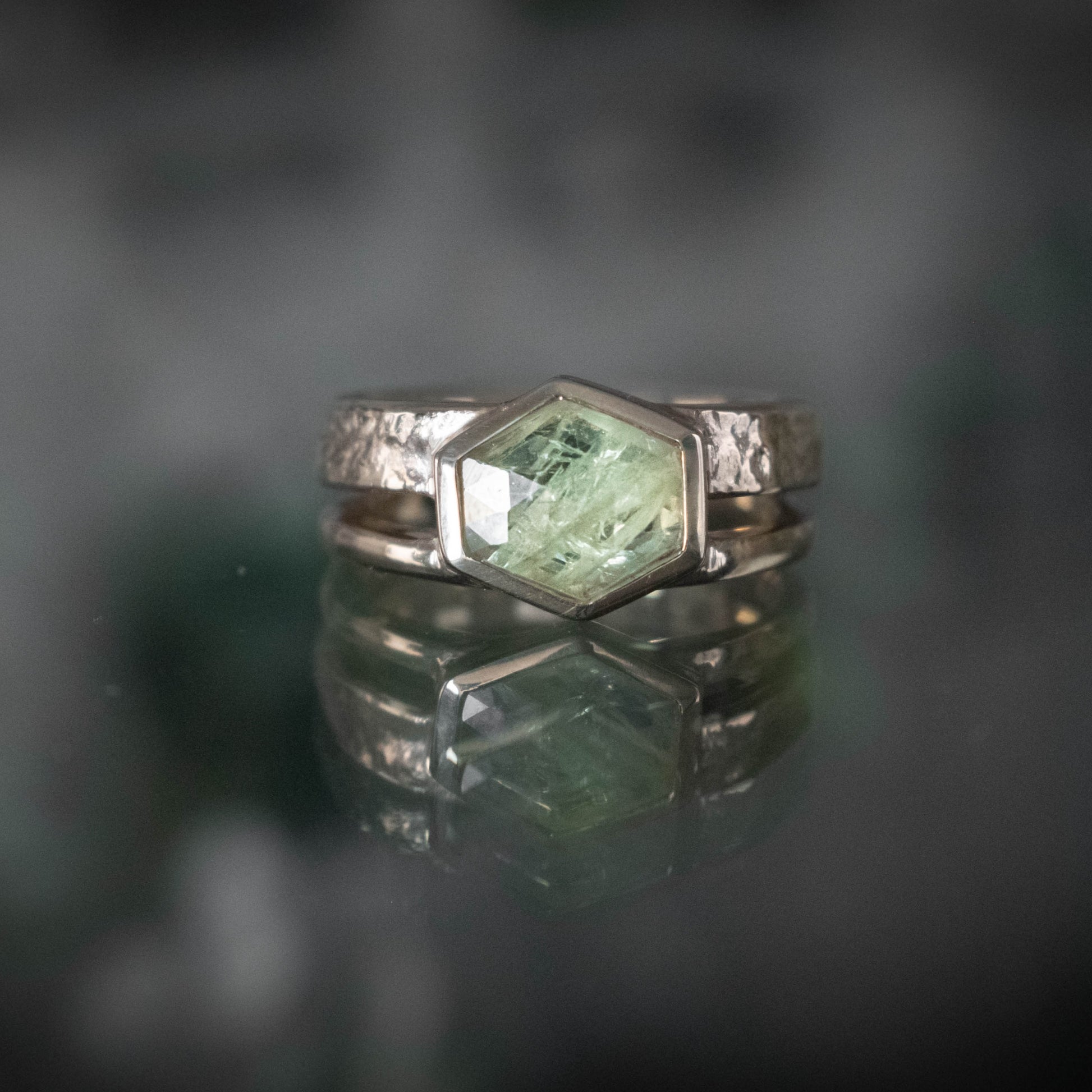 Escarpment ring Green Sapphire