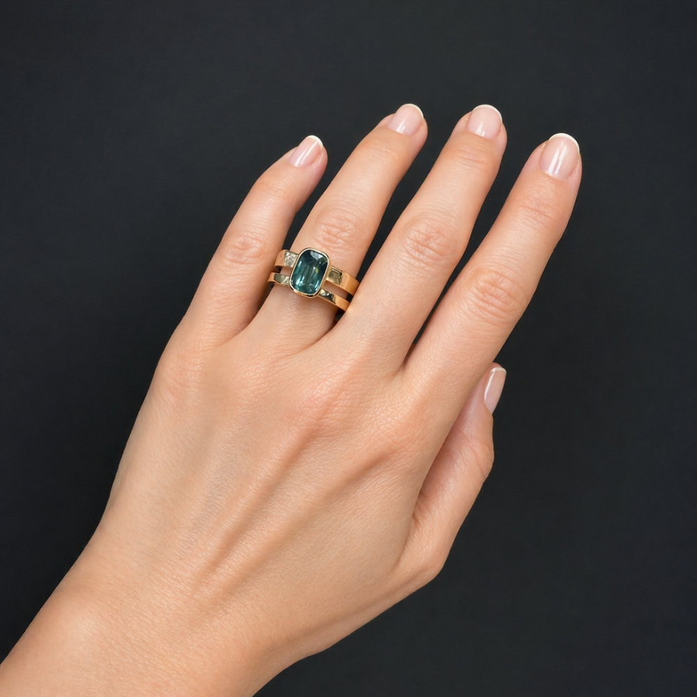 14k Riven Escarpment Sapphire