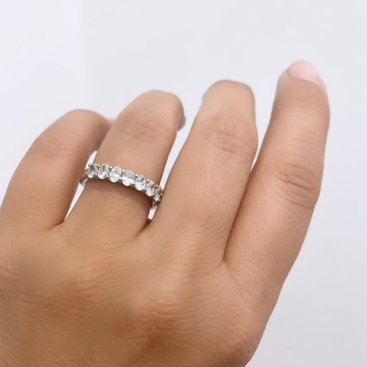 Oval Diamond Band